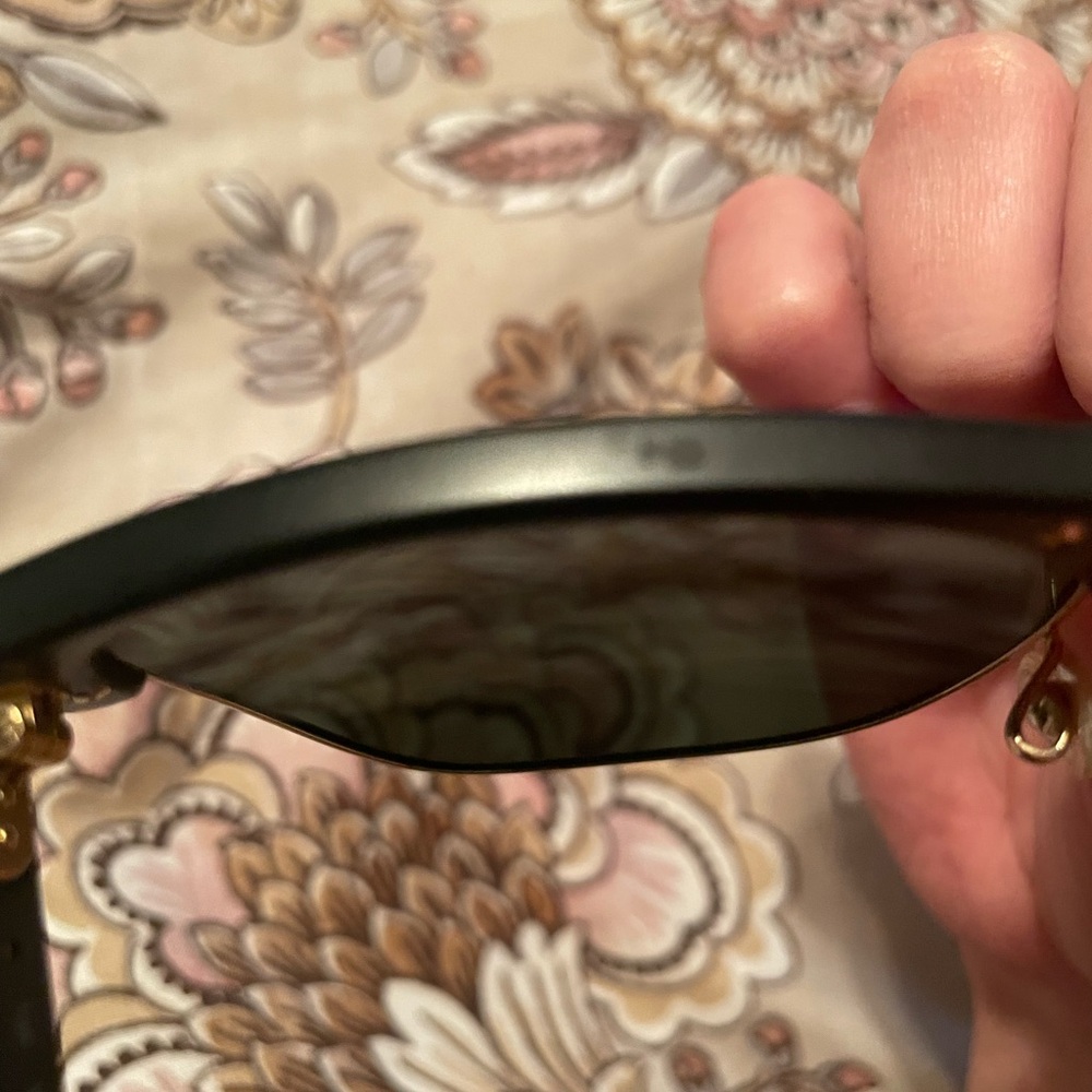 Ray-Ban Black and Gold Clubmaster Sunglasses - Picture 6 of 8